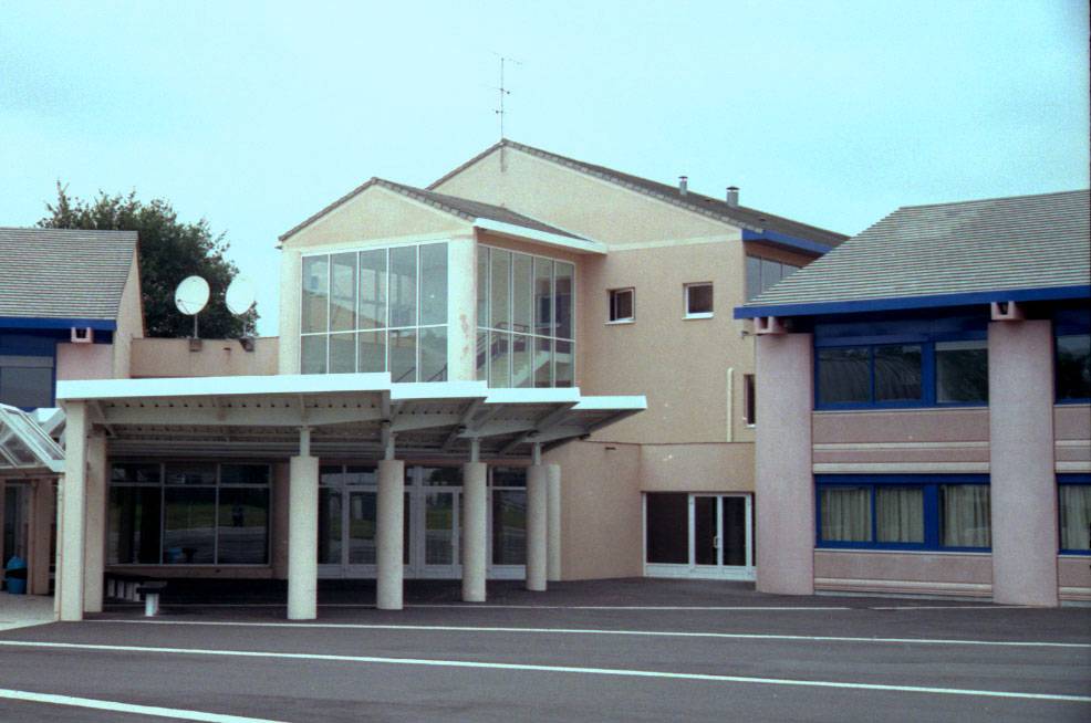 Lycée Montesquieu, Herblay. L'escalier principal